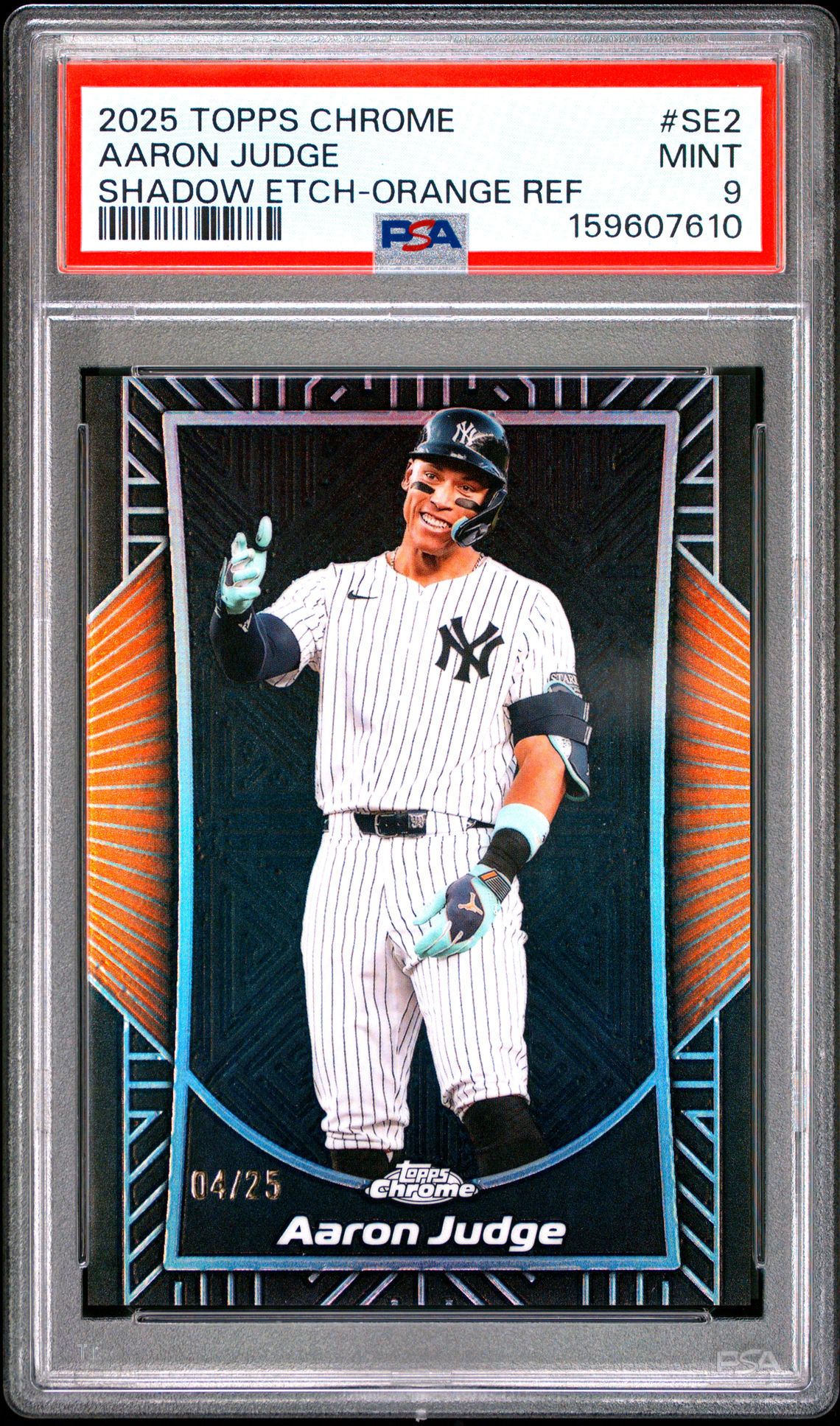 2025 Topps Chrome Shadow Etch Aaron Judge #Se2 (Shadow Etch-Orange Ref) Mint 9 front