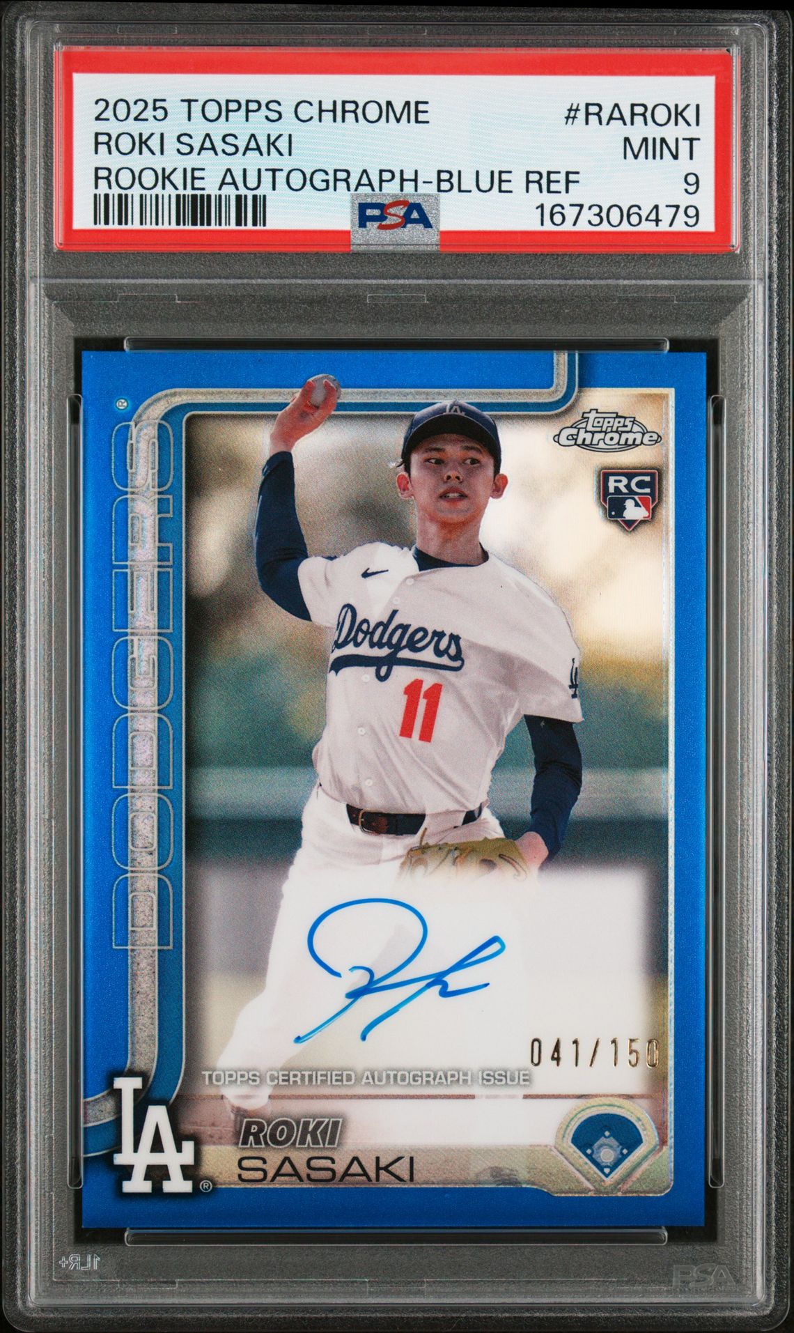 2025 Topps Chrome Rookie Autographs Roki Sasaki #Raroki (Rookie Autograph-Blue Ref) Mint 9 front