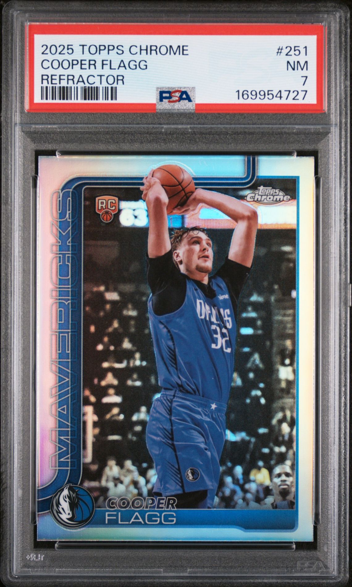 2025 Topps Chrome Cooper Flagg #251 (Refractor) Nm 7 front