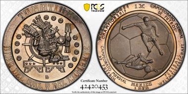 nd(1970) Medal FIFA World Cup Ag 40mm Slide Tackle SP64