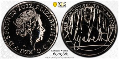 2022 £5 Commonwealth of Nations The Queen's Reign MS68