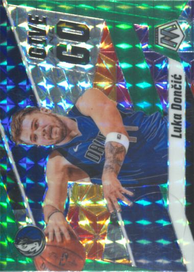2019 Panini Mosaic Dallas Mavericks Luka Doncic #44 PSA 10