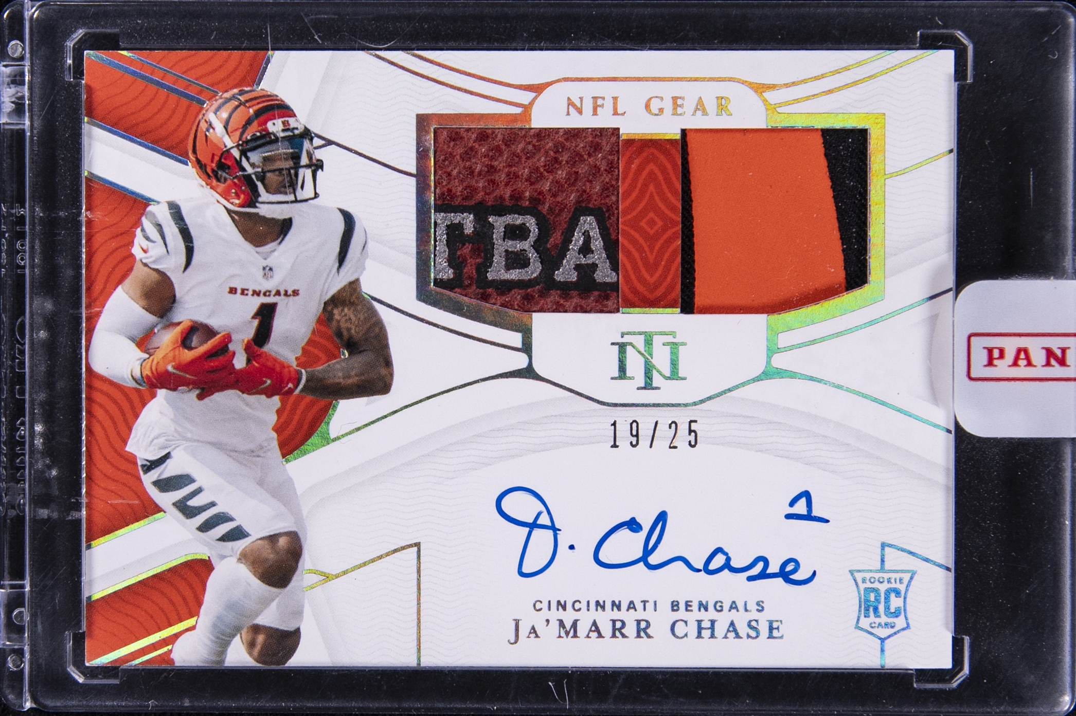 2021 Panini Encased - Panini National Treasures Rookie NFL Gear Signature Combos Holo Silver #Rsc-Jc Ja'Marr Chase Rookie Card Signed Patch Rookie Card (#19/25)